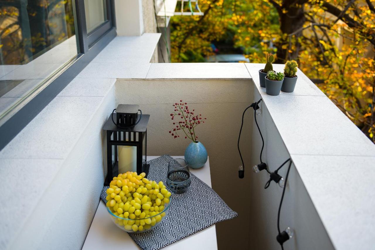 Sunny Studio - Top Location - Green View Balcony Bucureşti Ngoại thất bức ảnh